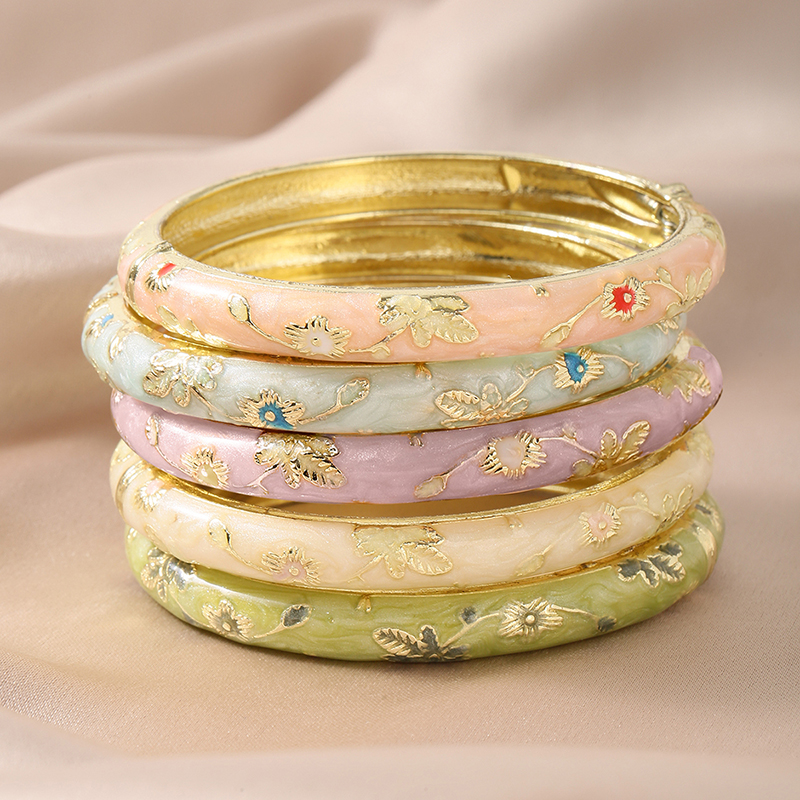 FTCY 5PCS Fine Small Flower Cl - Coordinates Bracelet 评论和价格