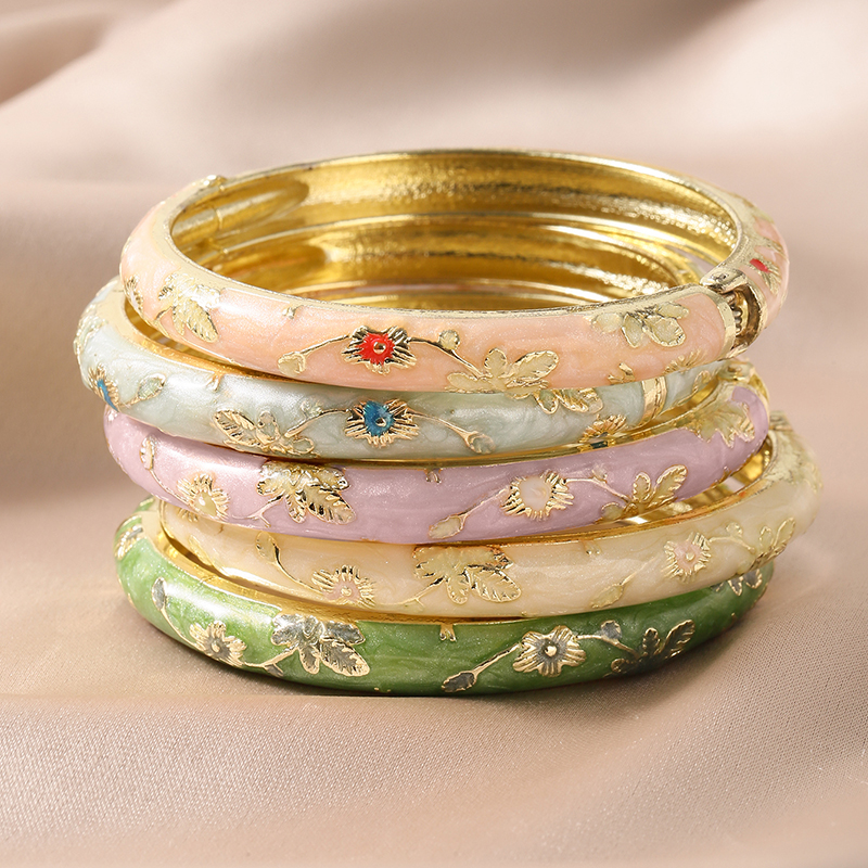 FTCY 5PCS Fine Small Flower Cl - Coordinates Bracelet 评论和价格